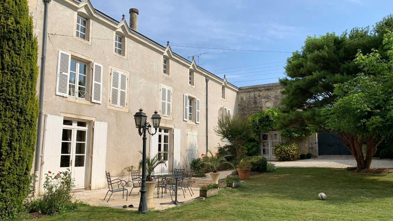Mazette! Le Chateau Niort Eksteriør bilde